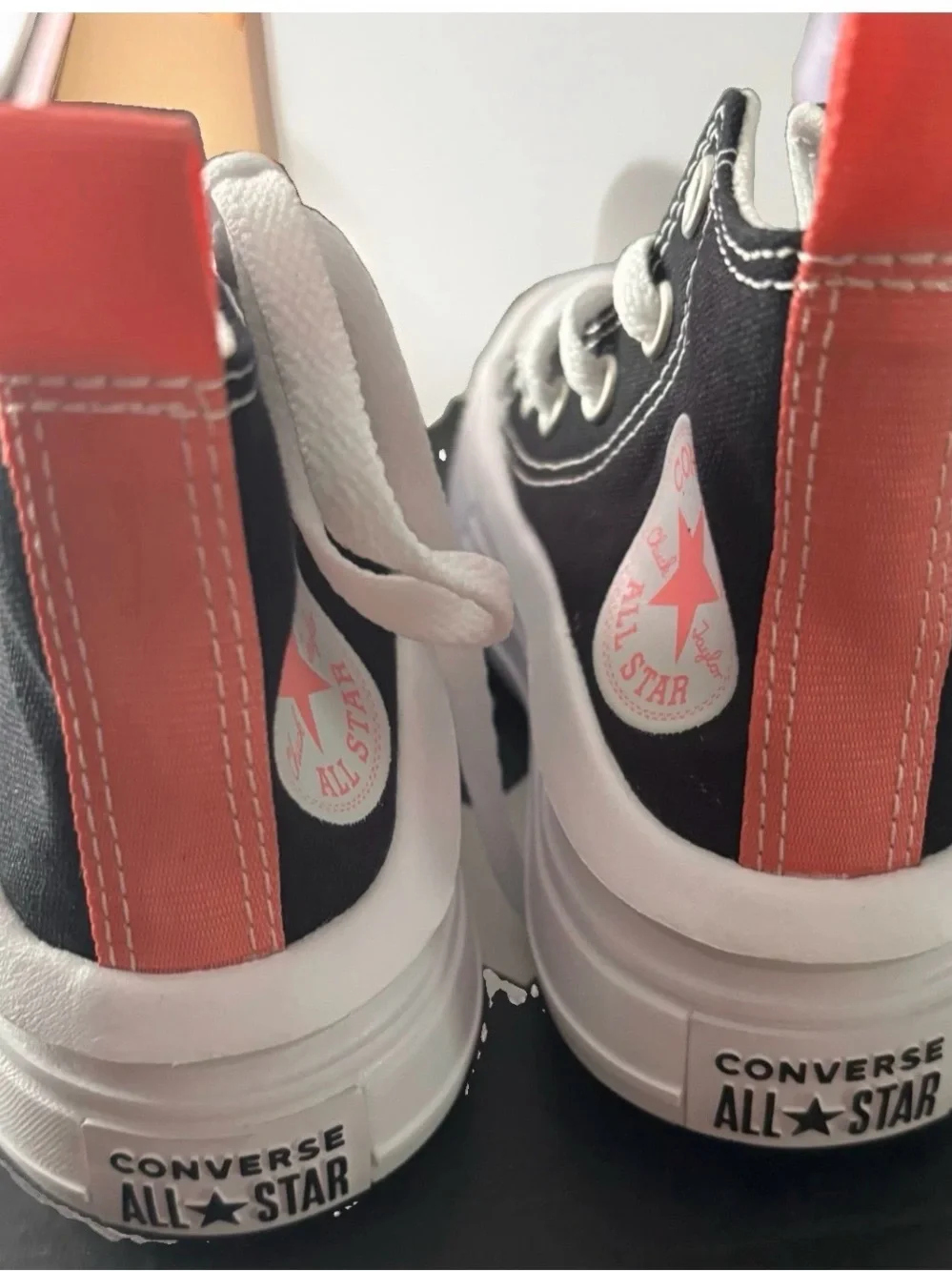 Converse high top